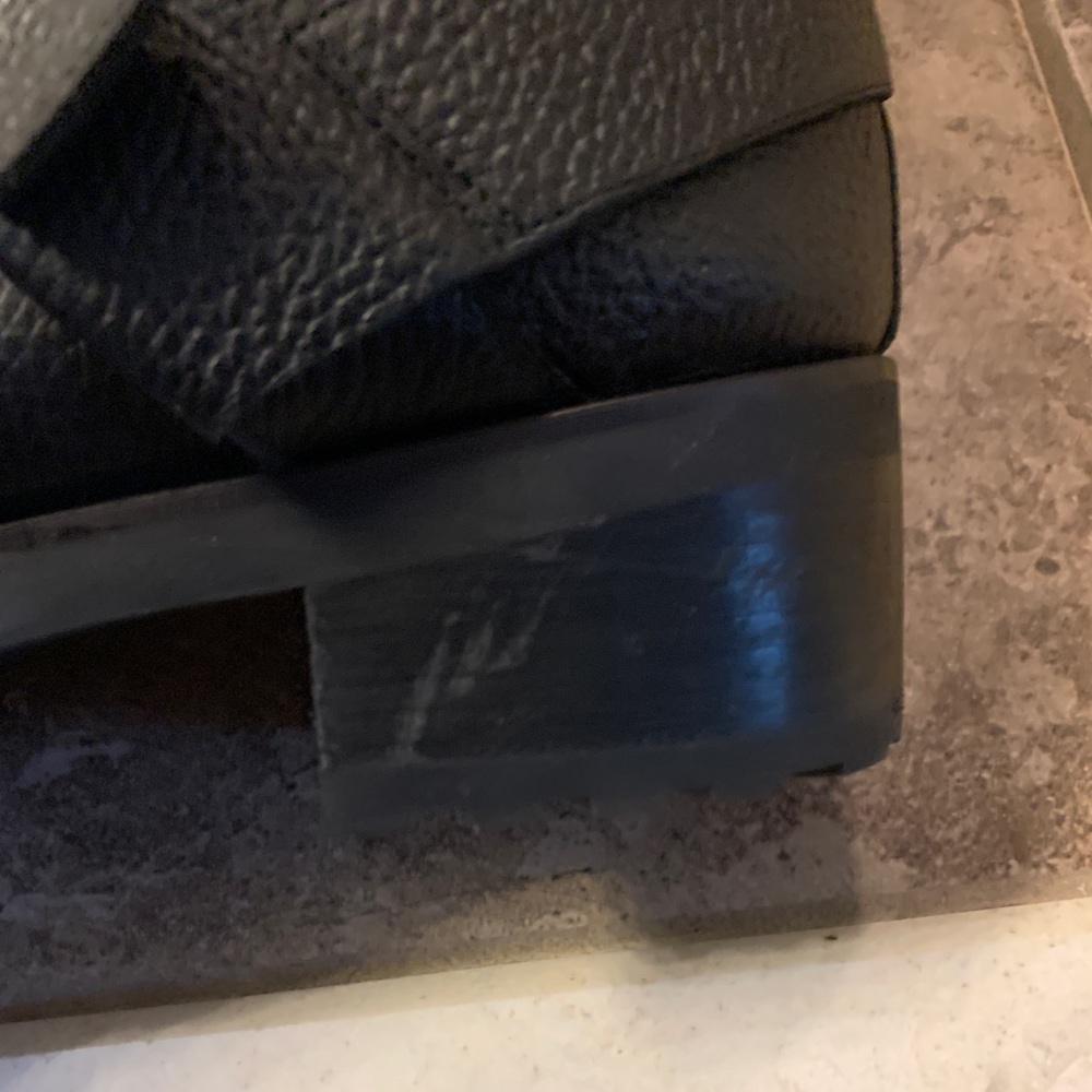 White House Black market quilted leather black mid calf boot - women's size 11 - Picture 13 of 13